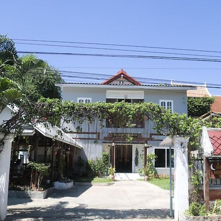 Готель Moon'S House Luangprabang Екстер'єр фото